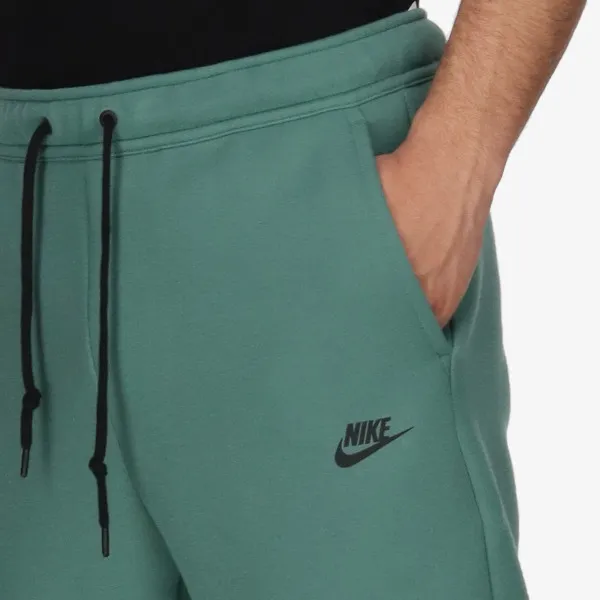Nike Sportswear Tech Fleece 