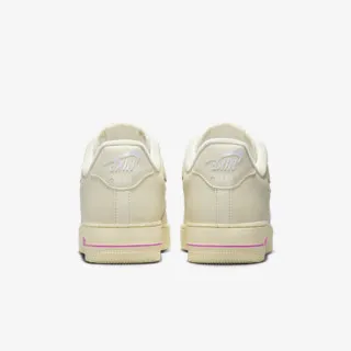 Nike WMNS AIR FORCE 1 '07 SE 