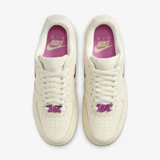 Nike WMNS AIR FORCE 1 '07 SE 