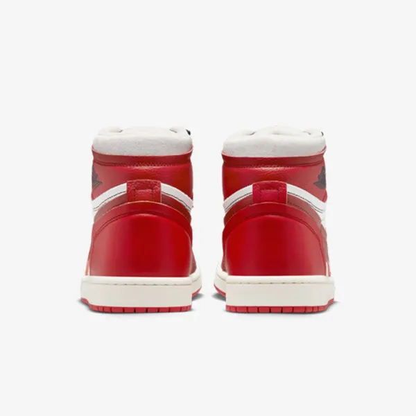 Nike WMNS AIR JORDAN 1 MM HIGH 