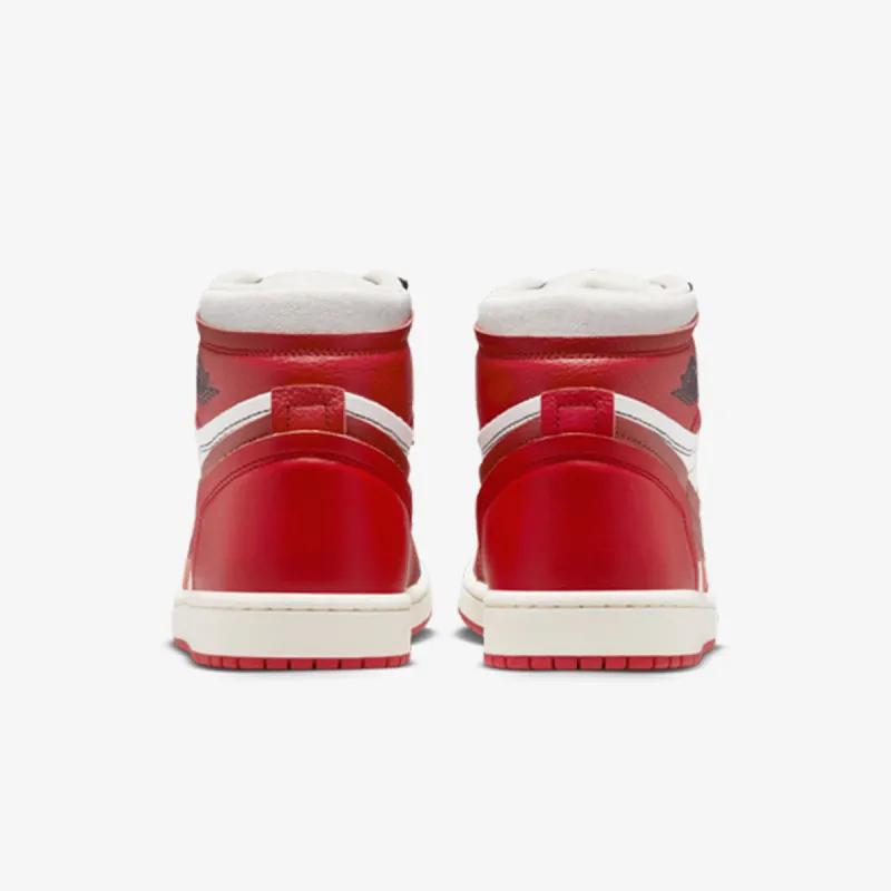 Nike WMNS AIR JORDAN 1 MM HIGH 