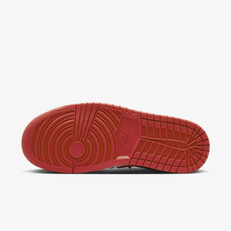 Nike WMNS AIR JORDAN 1 MM HIGH 