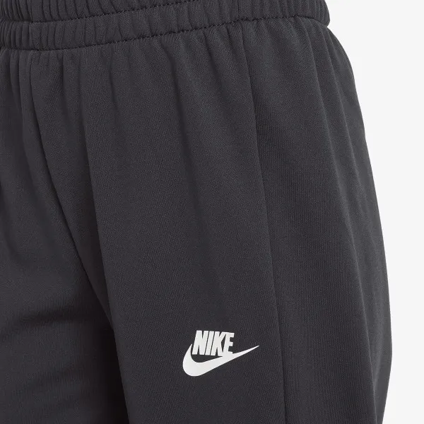 Nike Sportswear Club 