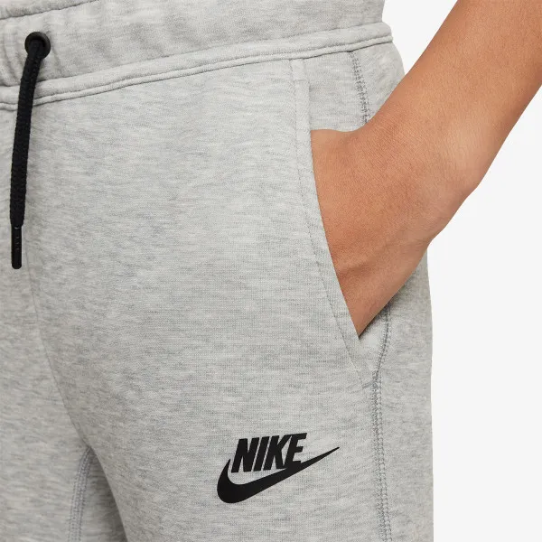 Nike Tech Fleece 