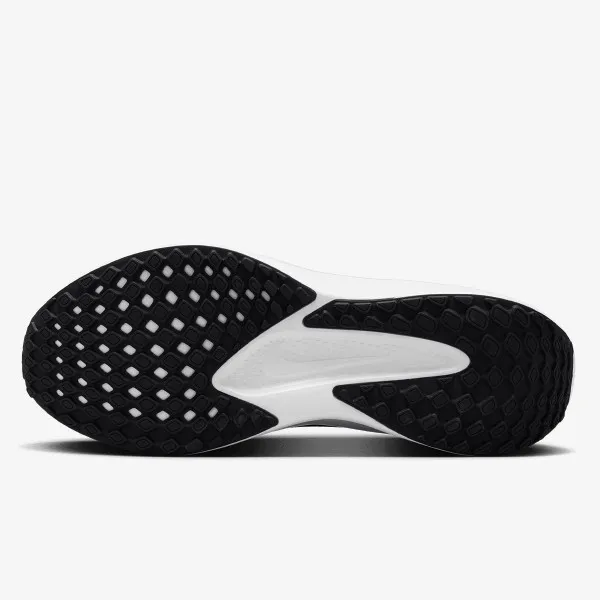 Nike Quest 6 