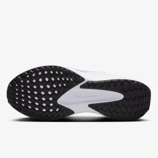 Nike Quest 6 