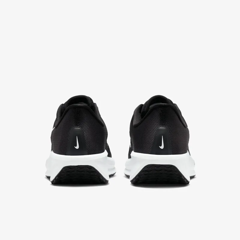 Nike Quest 6 