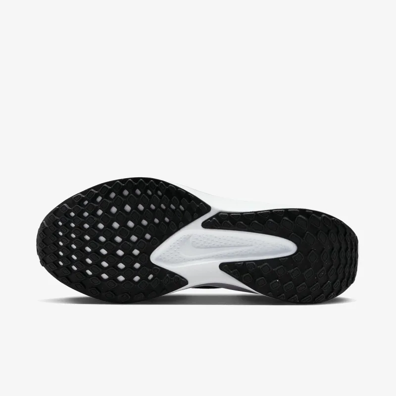 Nike Quest 6 