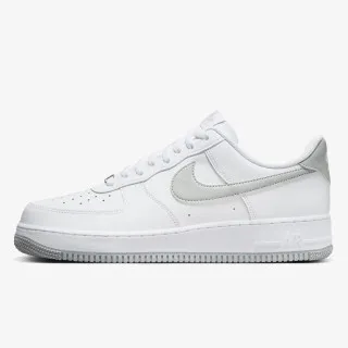 Nike Air Force 1 '07 