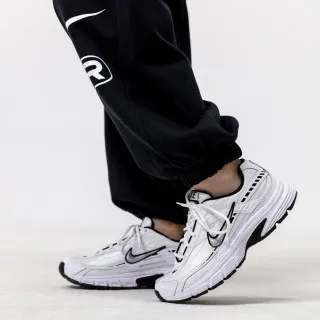 Nike Initiator 