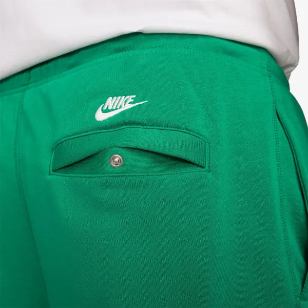 Nike Club 