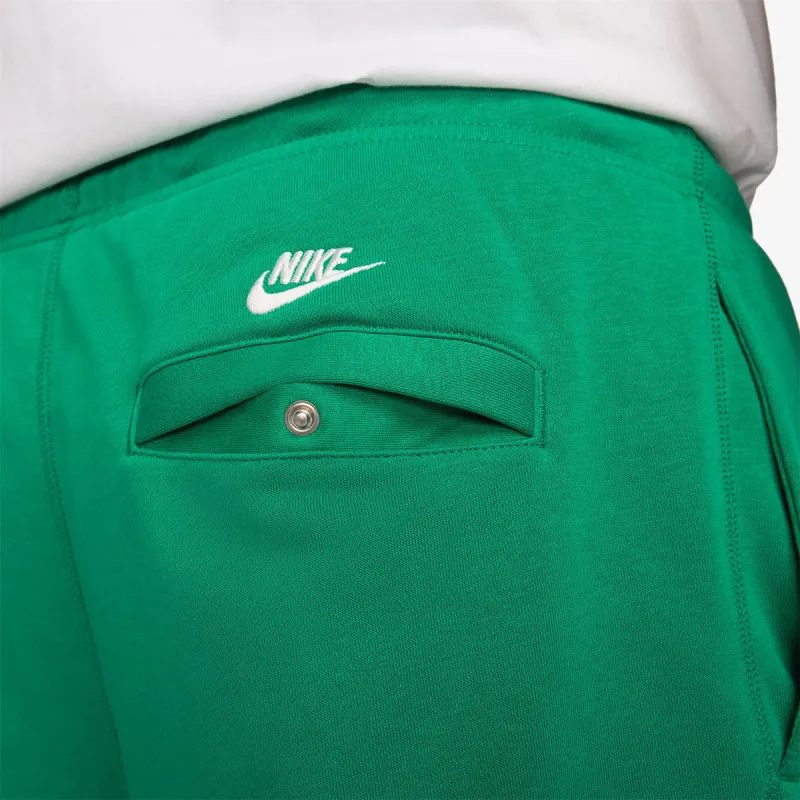 Nike Club 