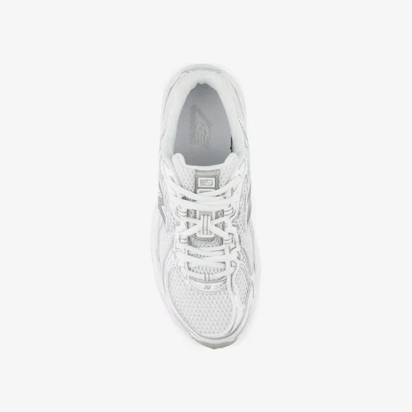 New Balance K 740 