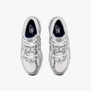 New Balance K 740 