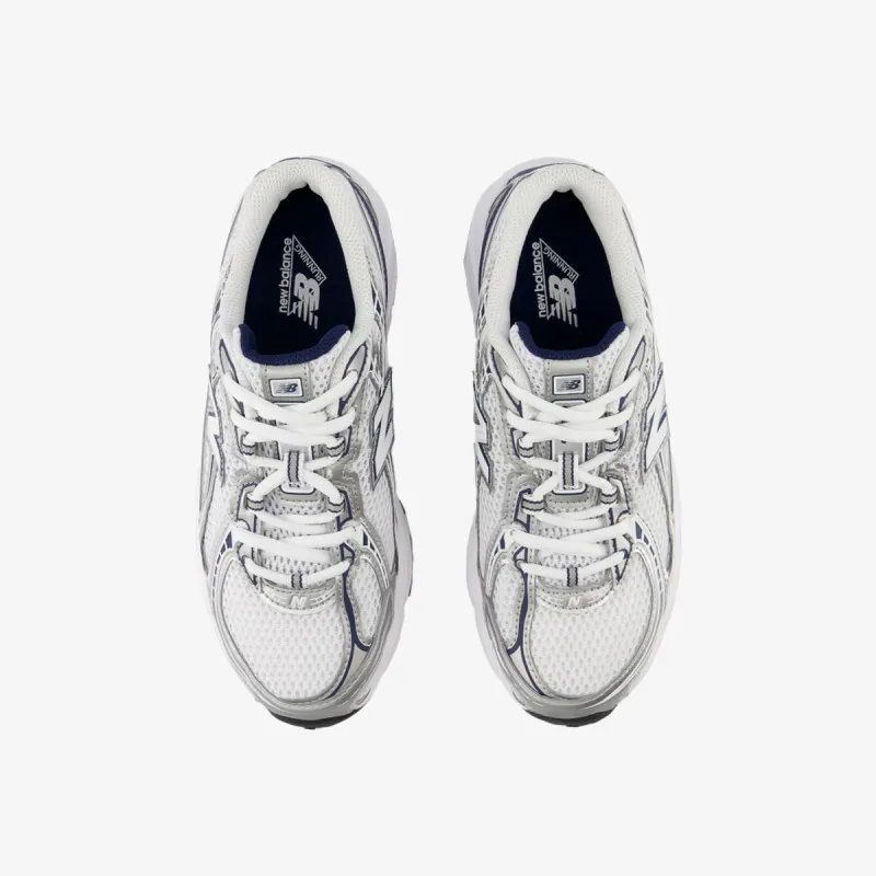New Balance K 740 