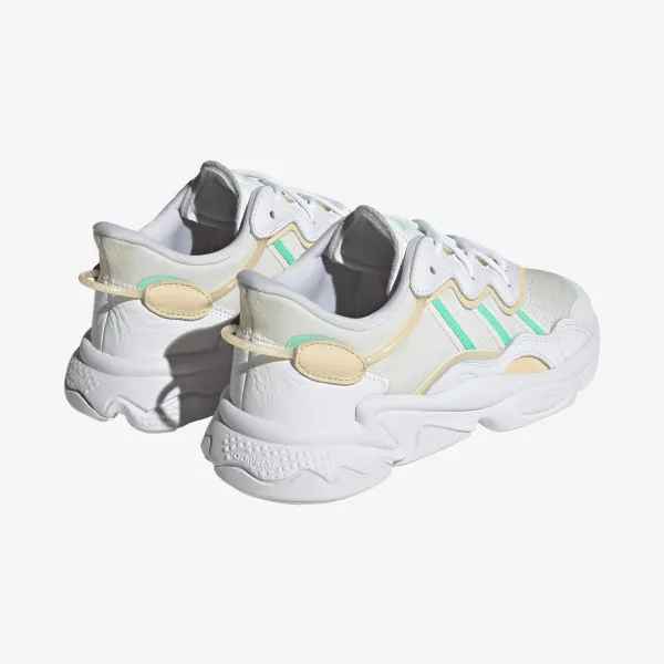 adidas OZWEEGO 