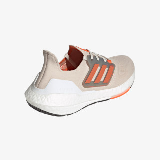 adidas ULTRABOOST 22 