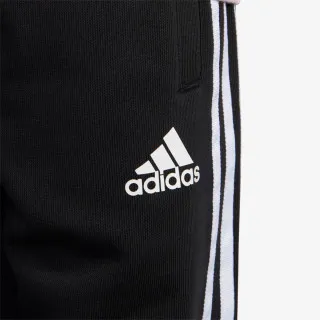 adidas PERFORMANCE 
