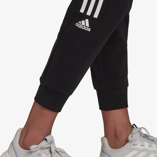 adidas AEROREADY 