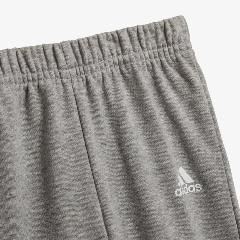 adidas ESSENTIALS 