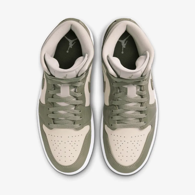 Nike WMNS AIR JORDAN 1 MID SE 