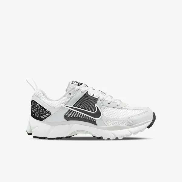 Nike VOMERO 5 BG 