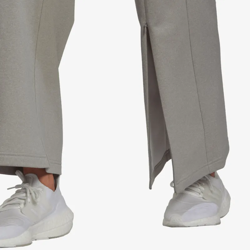 adidas AEROREADY 