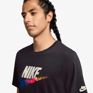 Nike Sportswear 