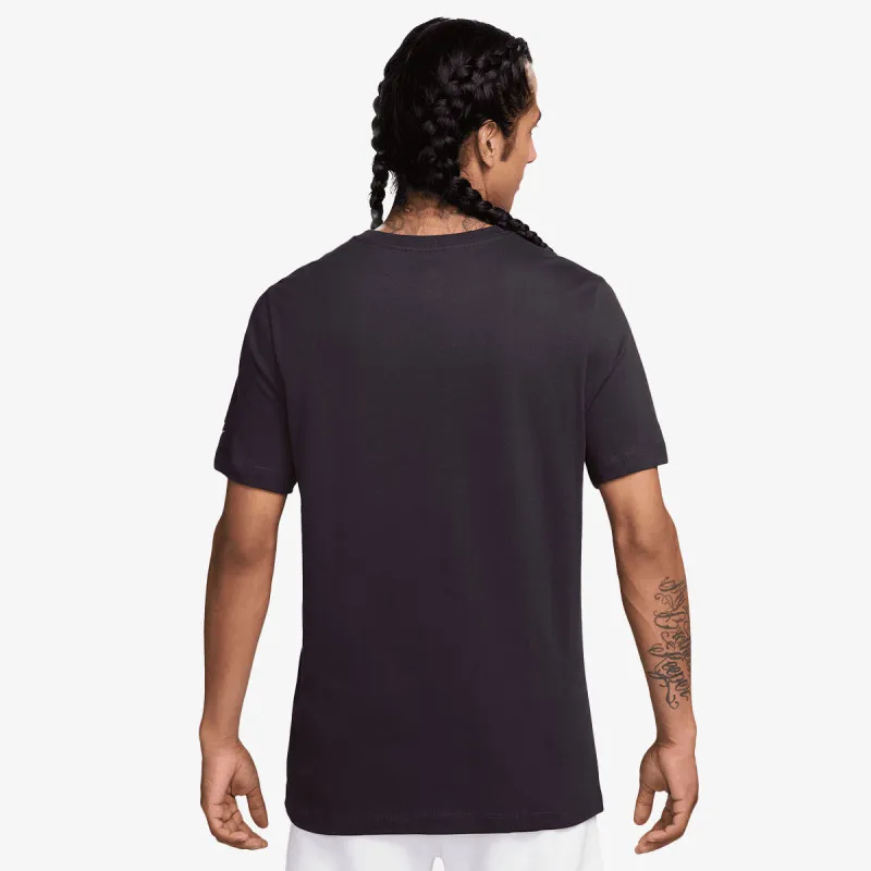 Nike Sportswear 
