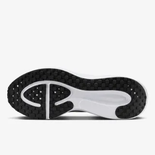 Nike NIKE REVOLUTION 8 