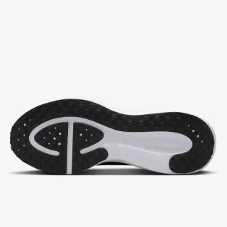 Nike NIKE REVOLUTION 8 