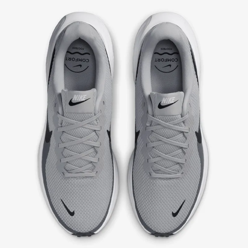 Nike NIKE REVOLUTION 8 