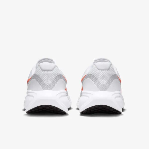 Nike NIKE REVOLUTION 8 