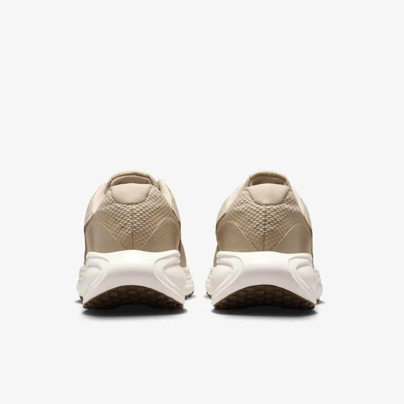 Nike NIKE REVOLUTION 8 