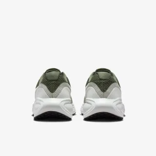 Nike NIKE REVOLUTION 8 