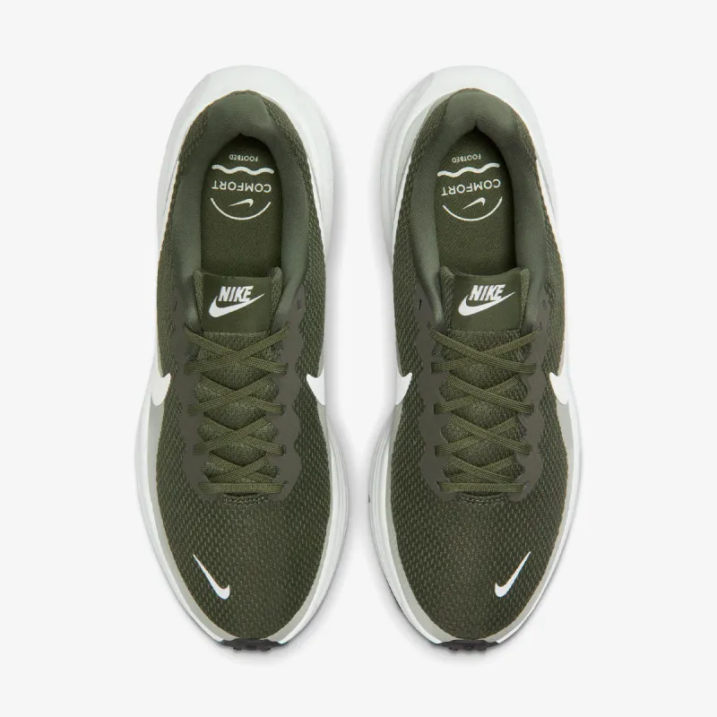 Nike NIKE REVOLUTION 8 