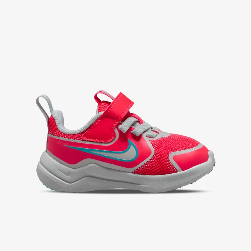 Nike Cosmic Runner 