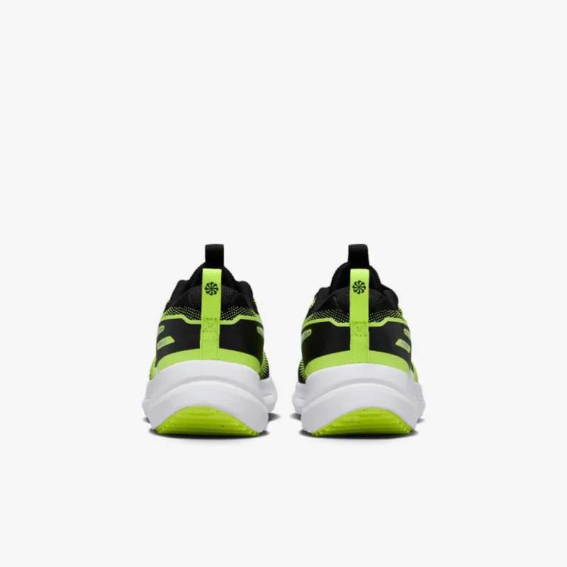 Nike Cosmic Runner 