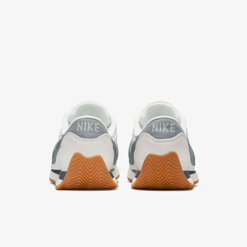 Nike W NIKE PACIFIC 