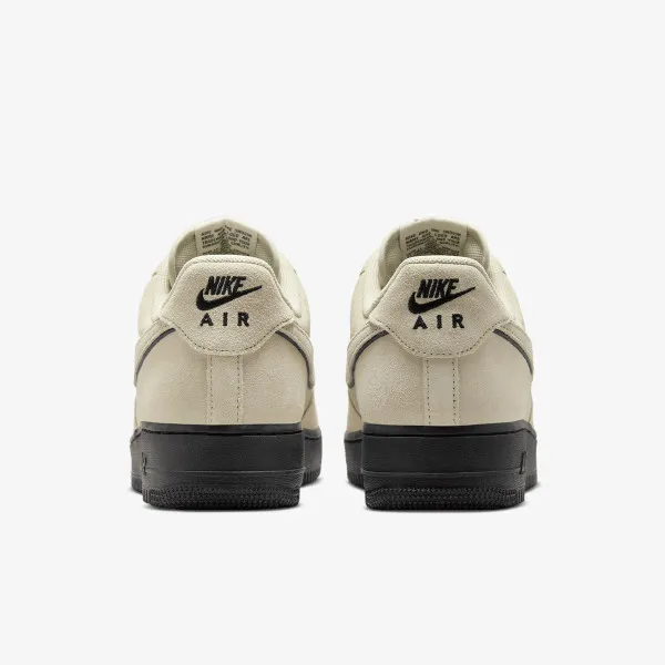 Nike AIR FORCE 1 '07 LV8 
