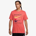 Nike M NSW TEE 6MO SWSH SP25 