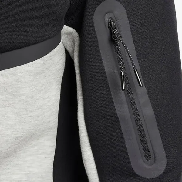 Nike Tech 