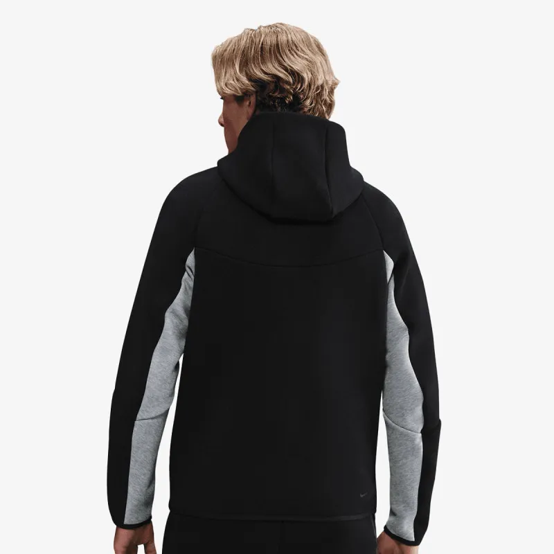 Nike Tech 