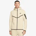 Nike Tech 