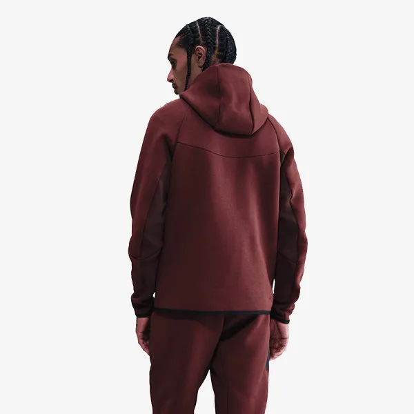 Nike Tech 