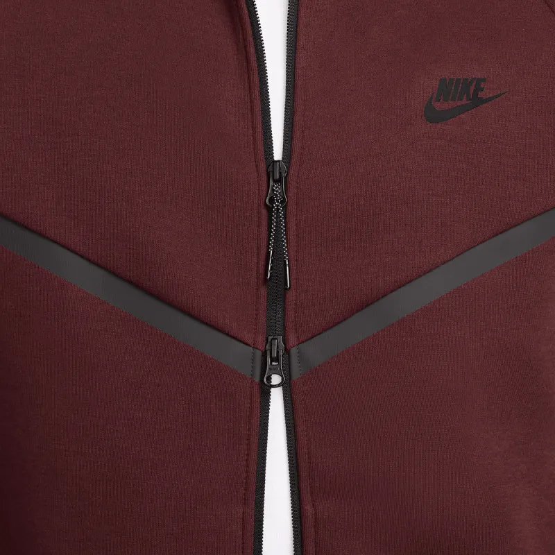 Nike Tech 