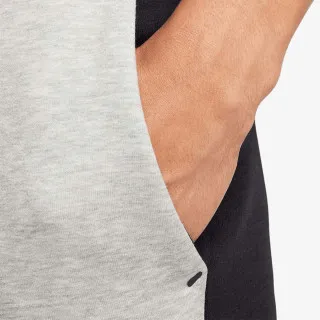Nike Tech 