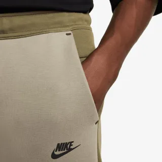 Nike Tech 