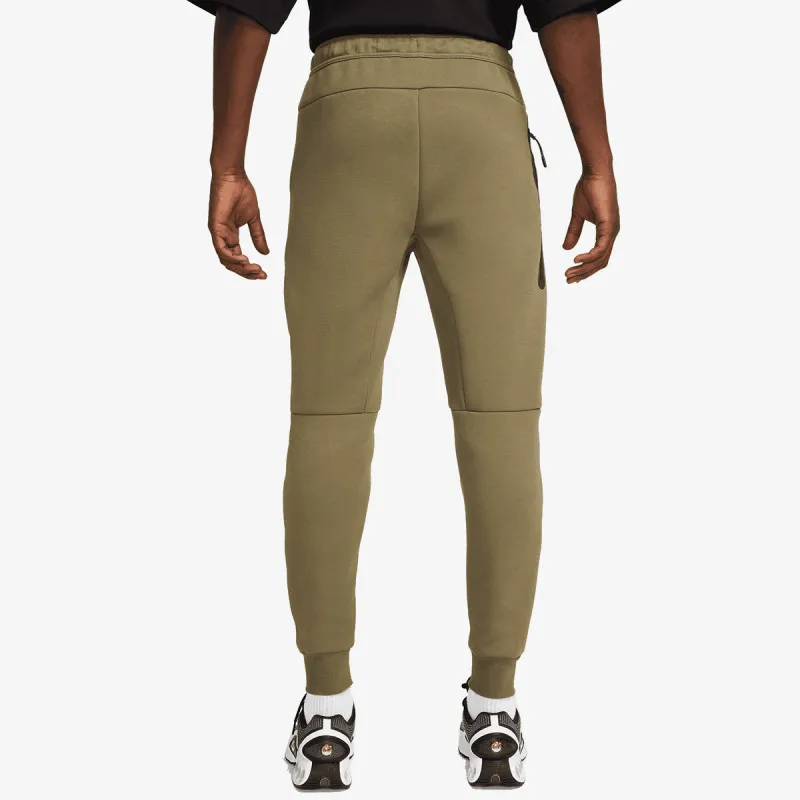 Nike Tech 