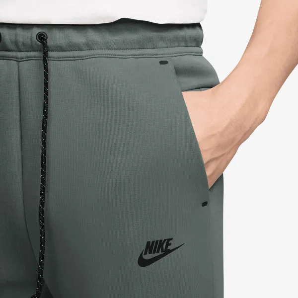 Nike M NK TCH FLC JGGR 